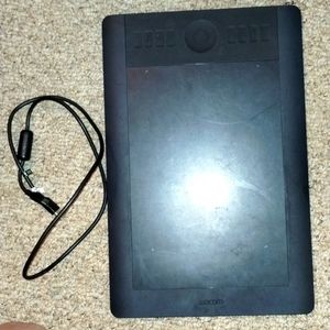 ⭐WACOM Touch Tablet Pad Intuos 5 Touch PTH-650 Pen Tablet